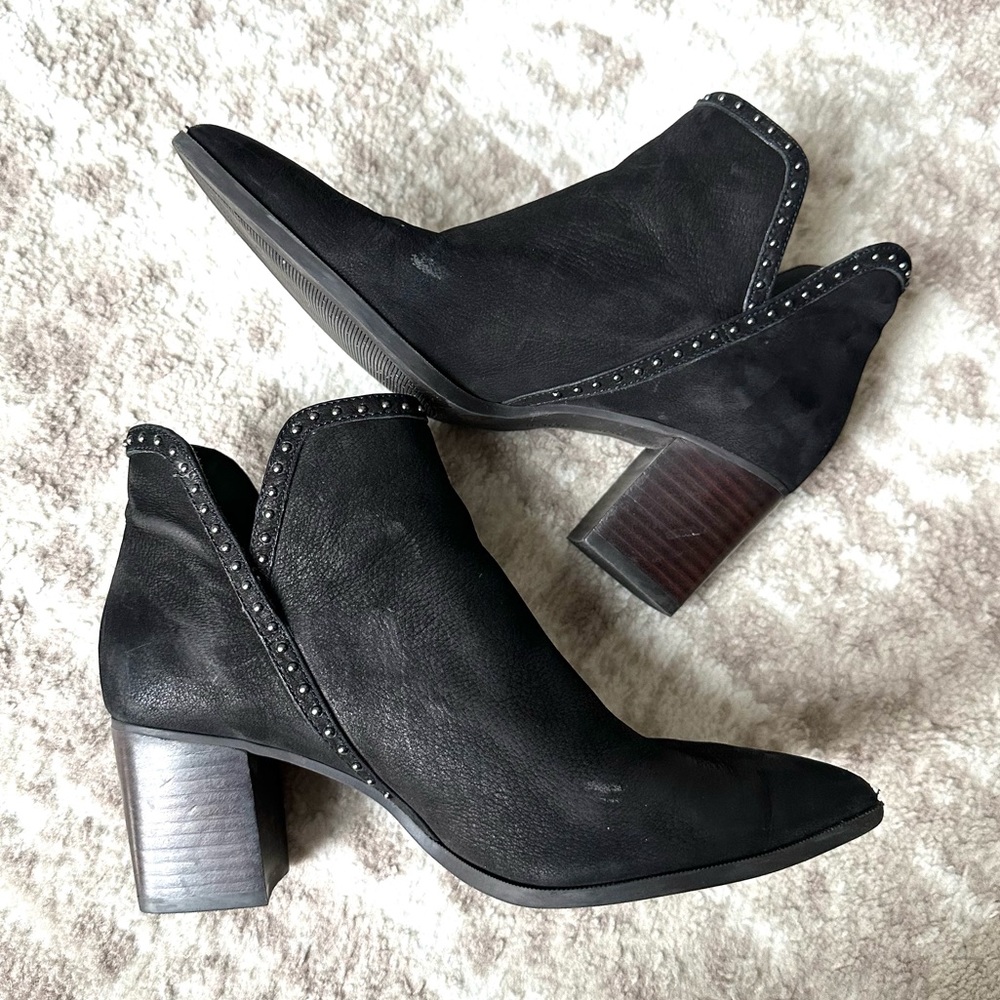 Sole Society Black Pointed Toe Ankle Booties with small studs So Delphine